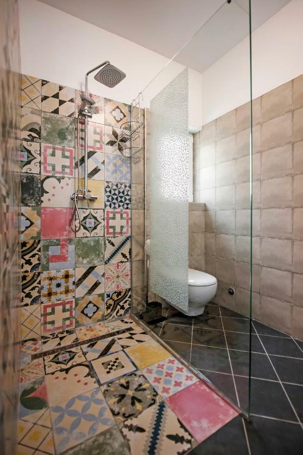 Paola Cozy Apartment โรวีน ภายนอก รูปภาพ